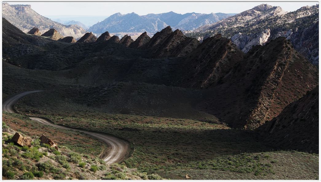 Cottonwood Canyon road (Utah).