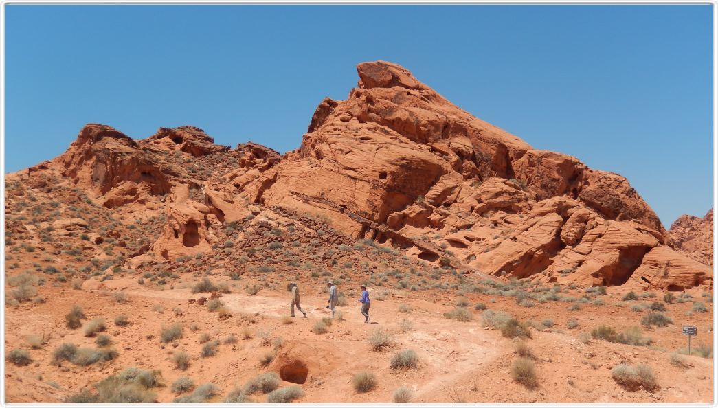 En route pour Las-Vegas, nous traversons le Parc d'Etat de la Vallée de Feu (Nevada).