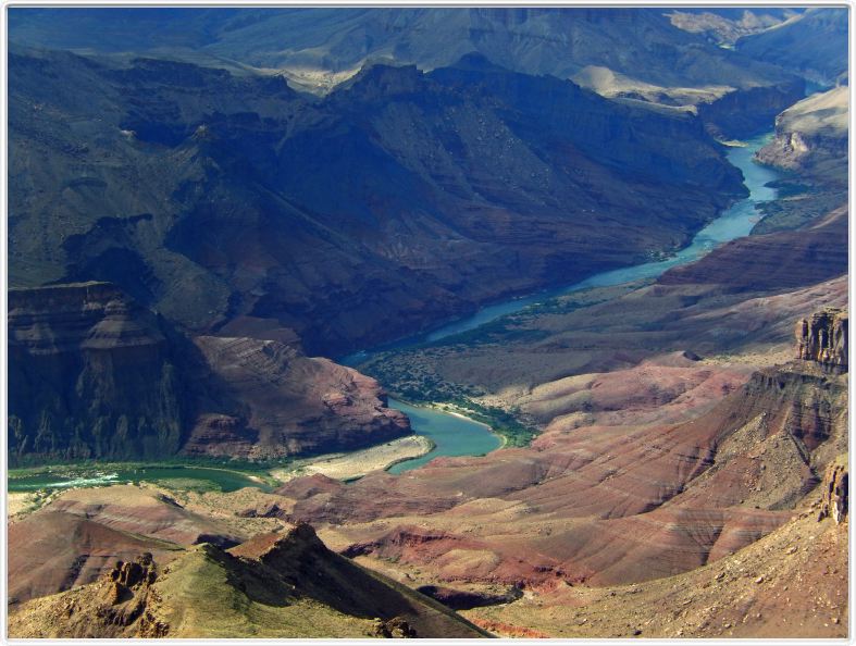Grand Canyon du Colorado, le long de la  