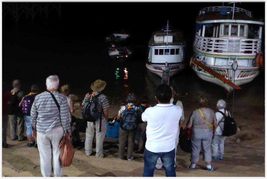 Arrivée de nuit à Santarem