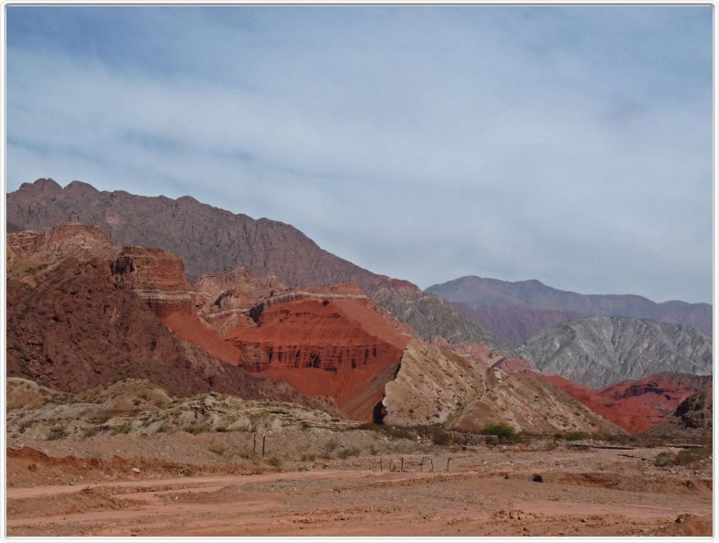 Route menant de Carayate à Salta