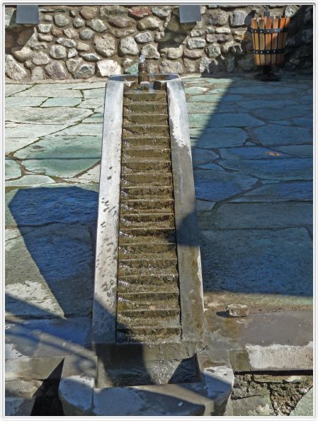  Dilijan : fontaine