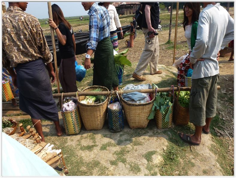 Marché de Nan Pan au bord du Lac Inle