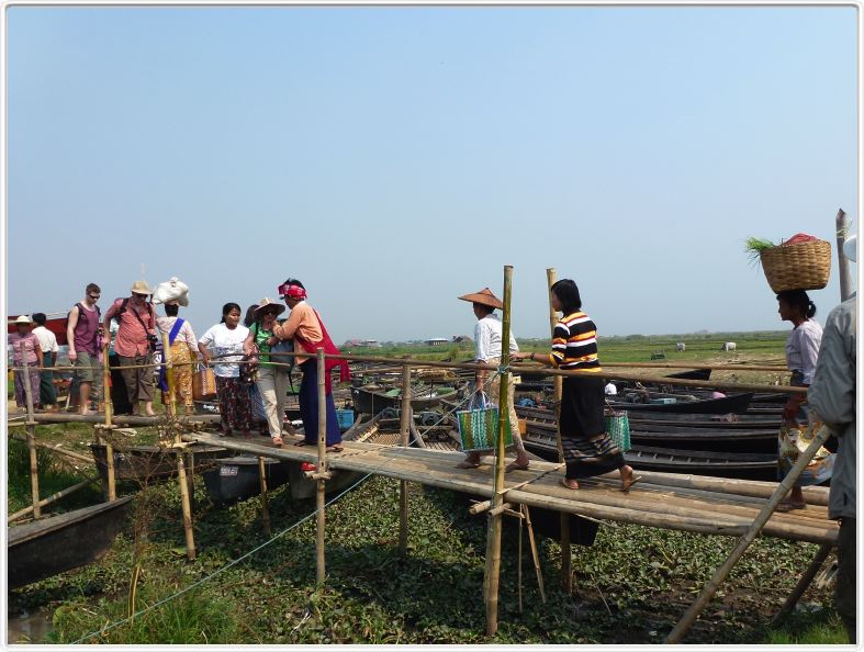 Marché de Nan Pan au bord du Lac Inle