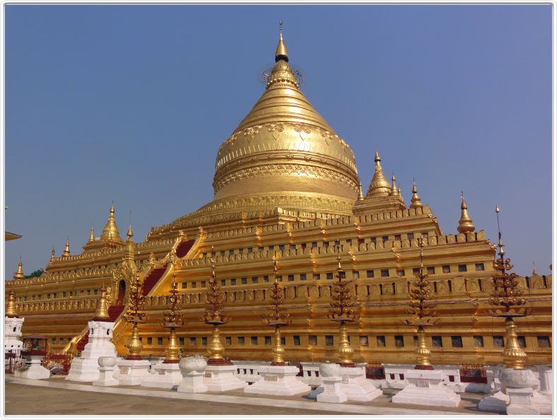 Bagan. Pagode Shwezigon