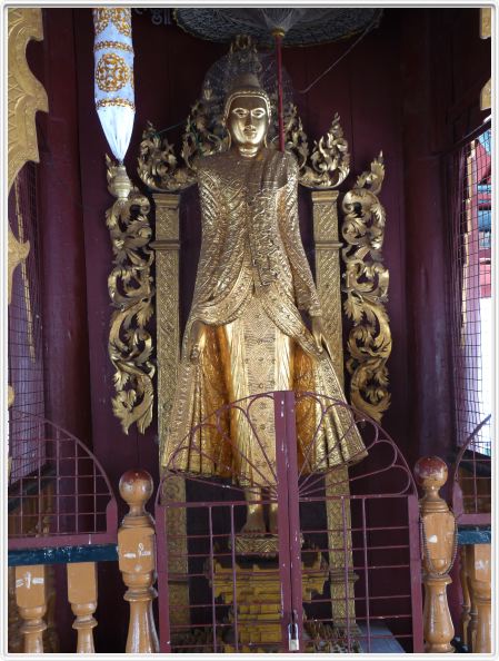Bagan. Pagode Shwezigon