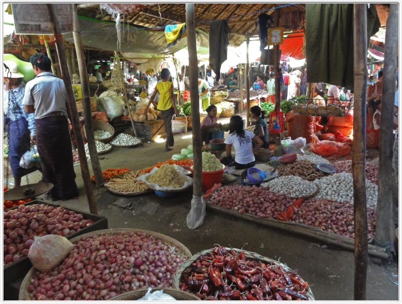 Bagan. Le marché.