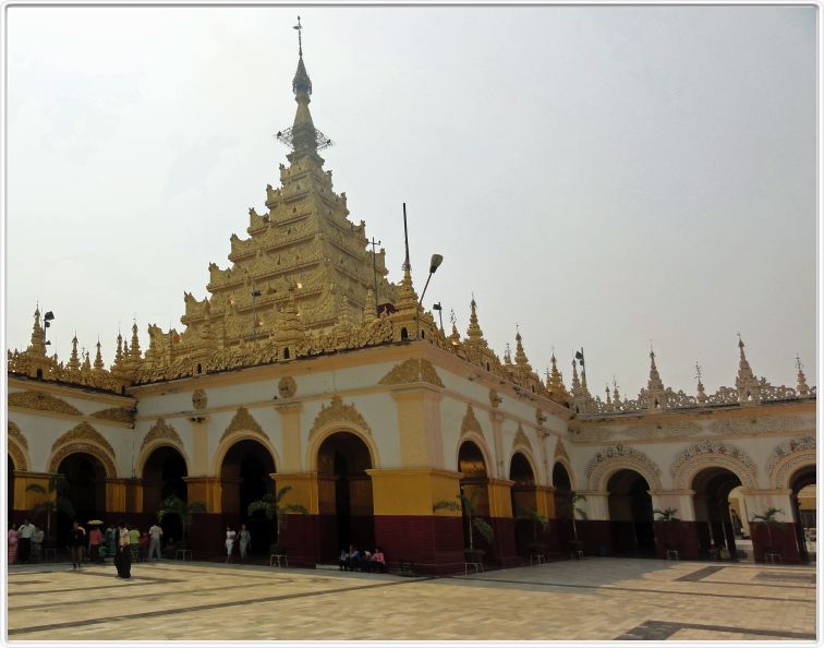 Mandalay. La pagode Mahamuni.