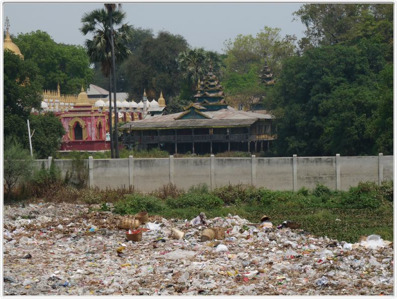 Mandalay (Amarapura). Le monastère Mahagandayon.