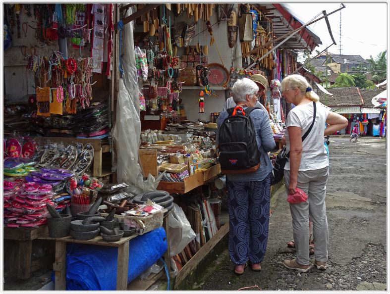 Candikuning (Bali).