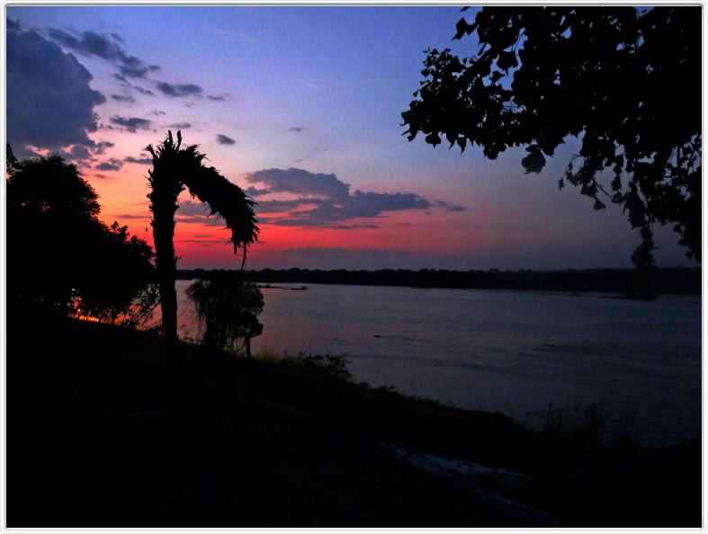 Coucher du soleil au campement (Katima Mulilo) au bord du Zambèze