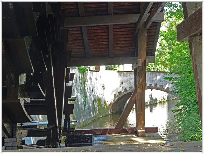 Prague. La presqu'ile Kampa et son parc.