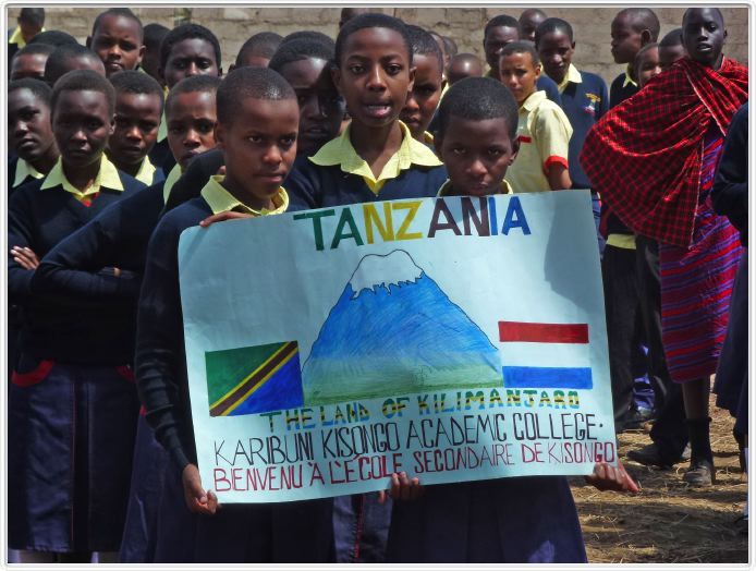 Arusha : visite d'un école secondaire : Kisongo Academic College
